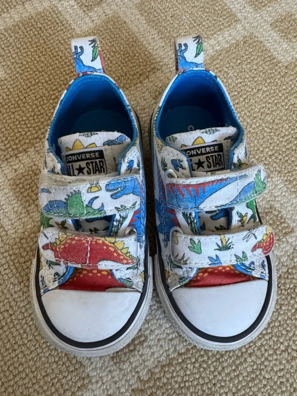 Converse Dino Print Velcro Sneakers Canvas Low Top Multicolor Size 6 Infant